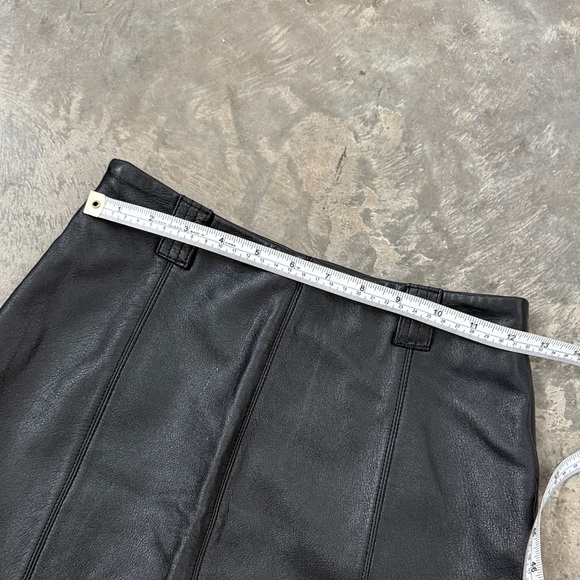 Vintage Black 100% Leather Mini Skirt - Picture 5 of 7